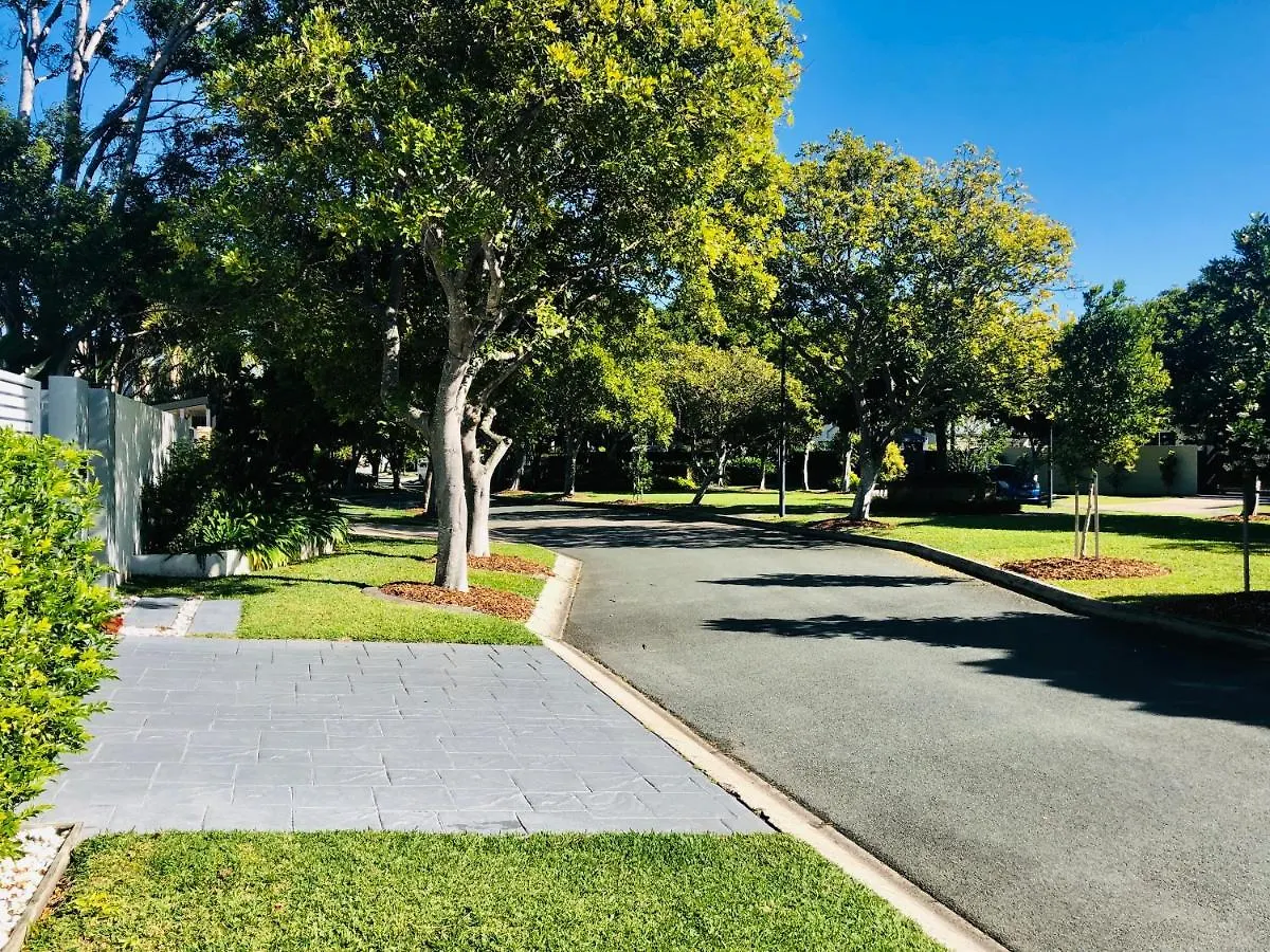 Island Secret Mooloolaba Hotel Buddina Guest house